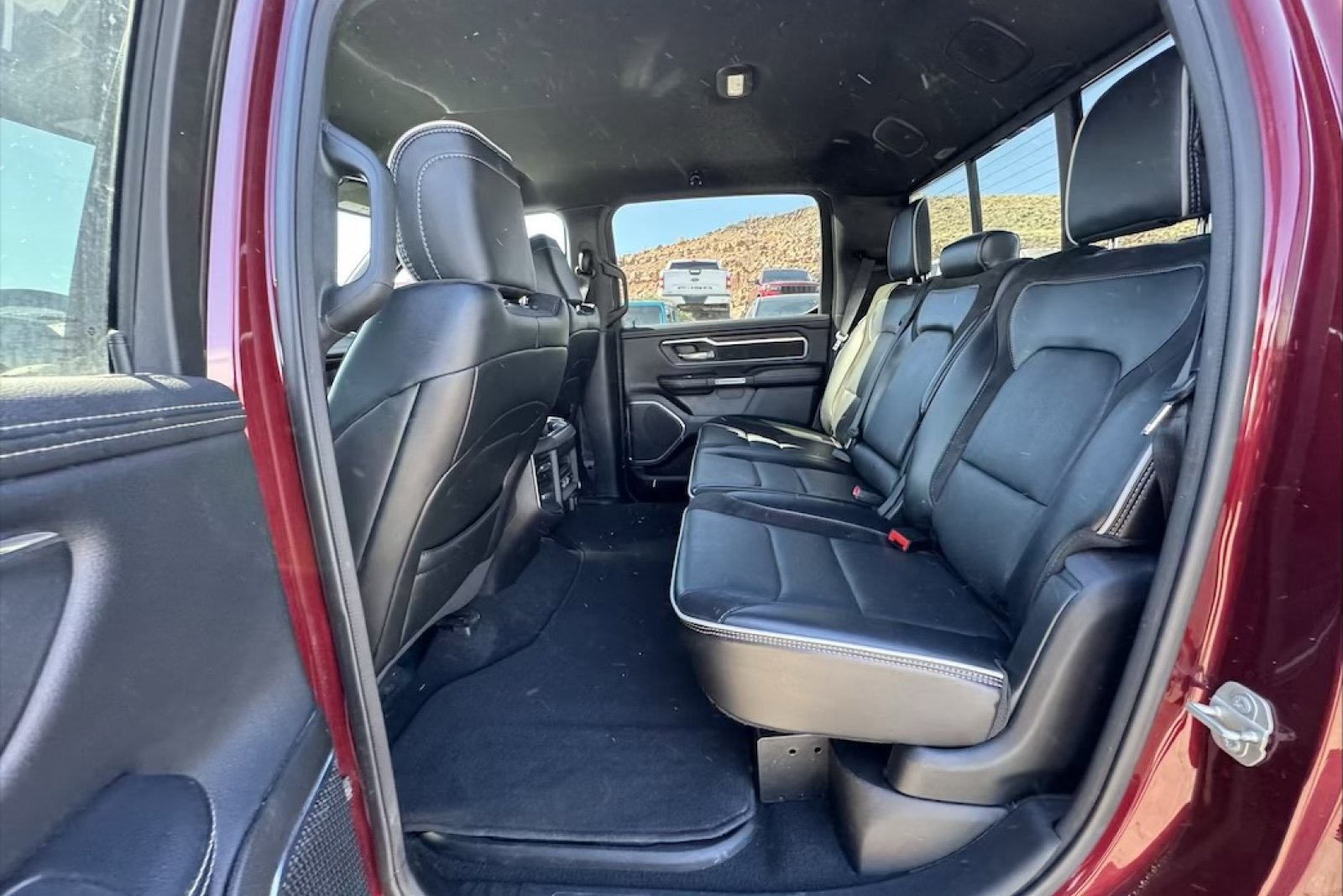 Used 2025 RAM 1500 Laramie image 10