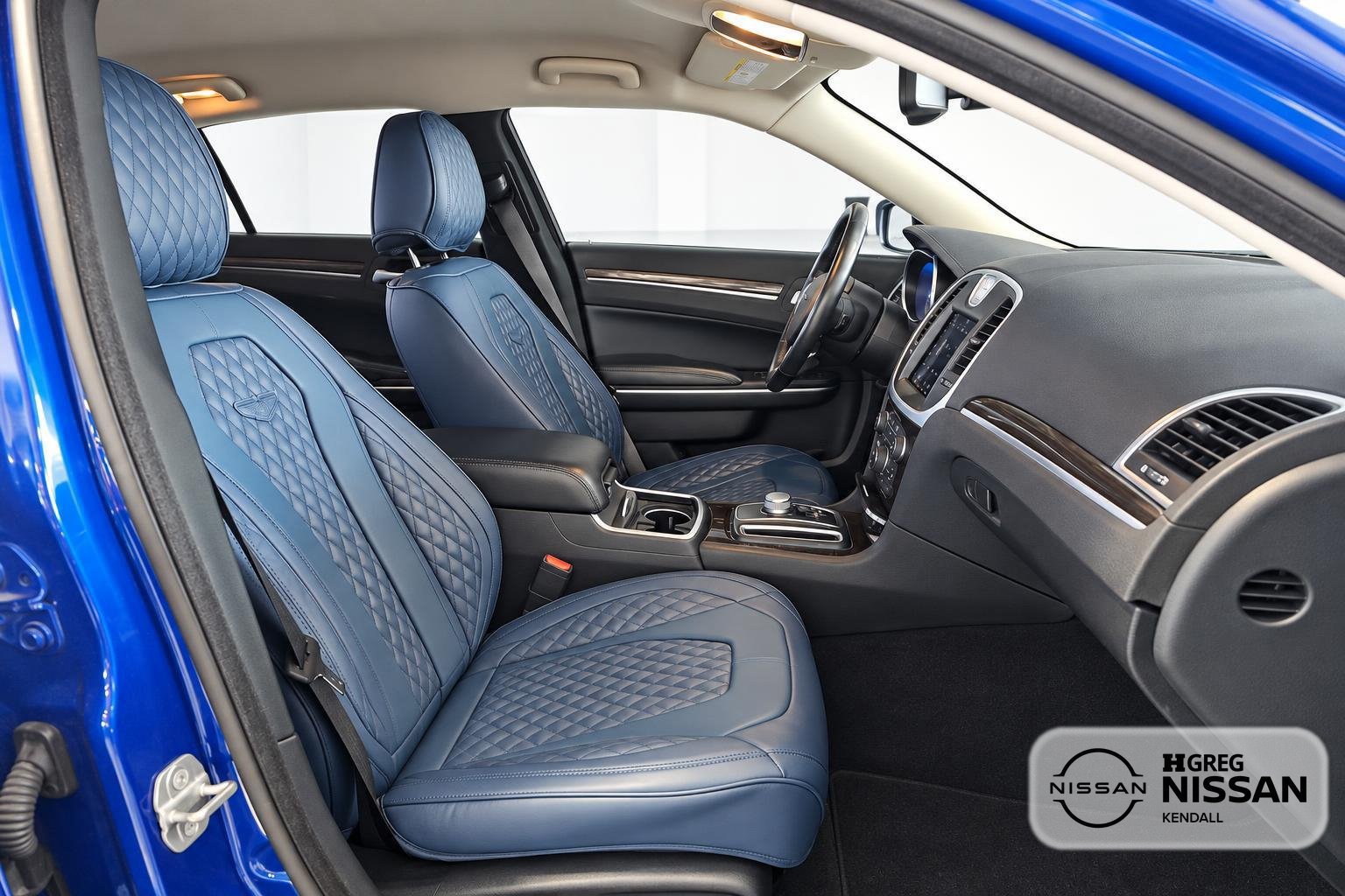 Used 2021 Chrysler 300 Touring w/ Sport Appearance Package RWD image 8