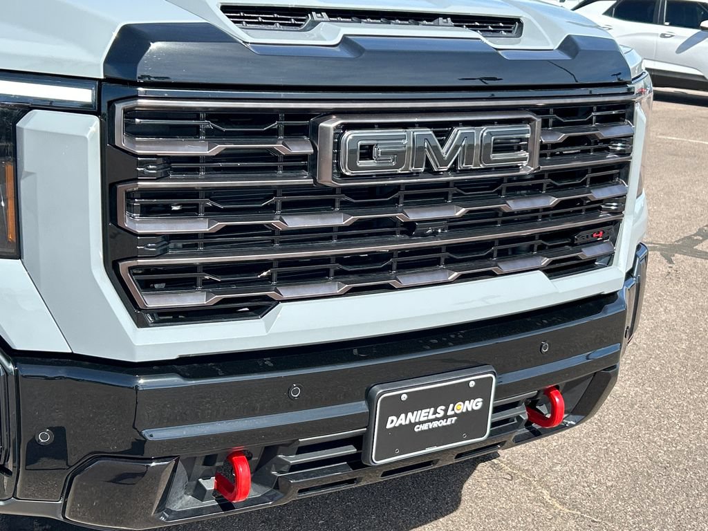 Used 2025 GMC Sierra 2500 AT4X AWD/4WD image 21