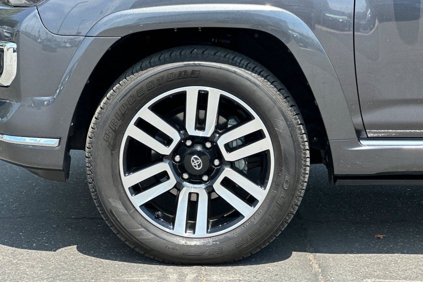 Used 2023 Toyota 4Runner Limited AWD/4WD image 27