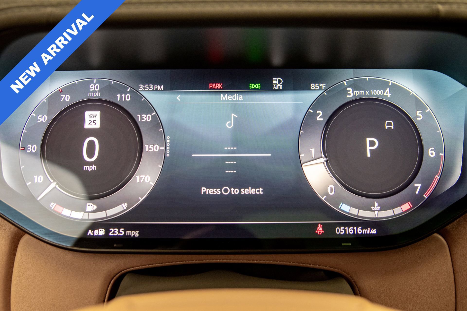 Used 2023 Land Rover Range Rover SE AWD/4WD image 17