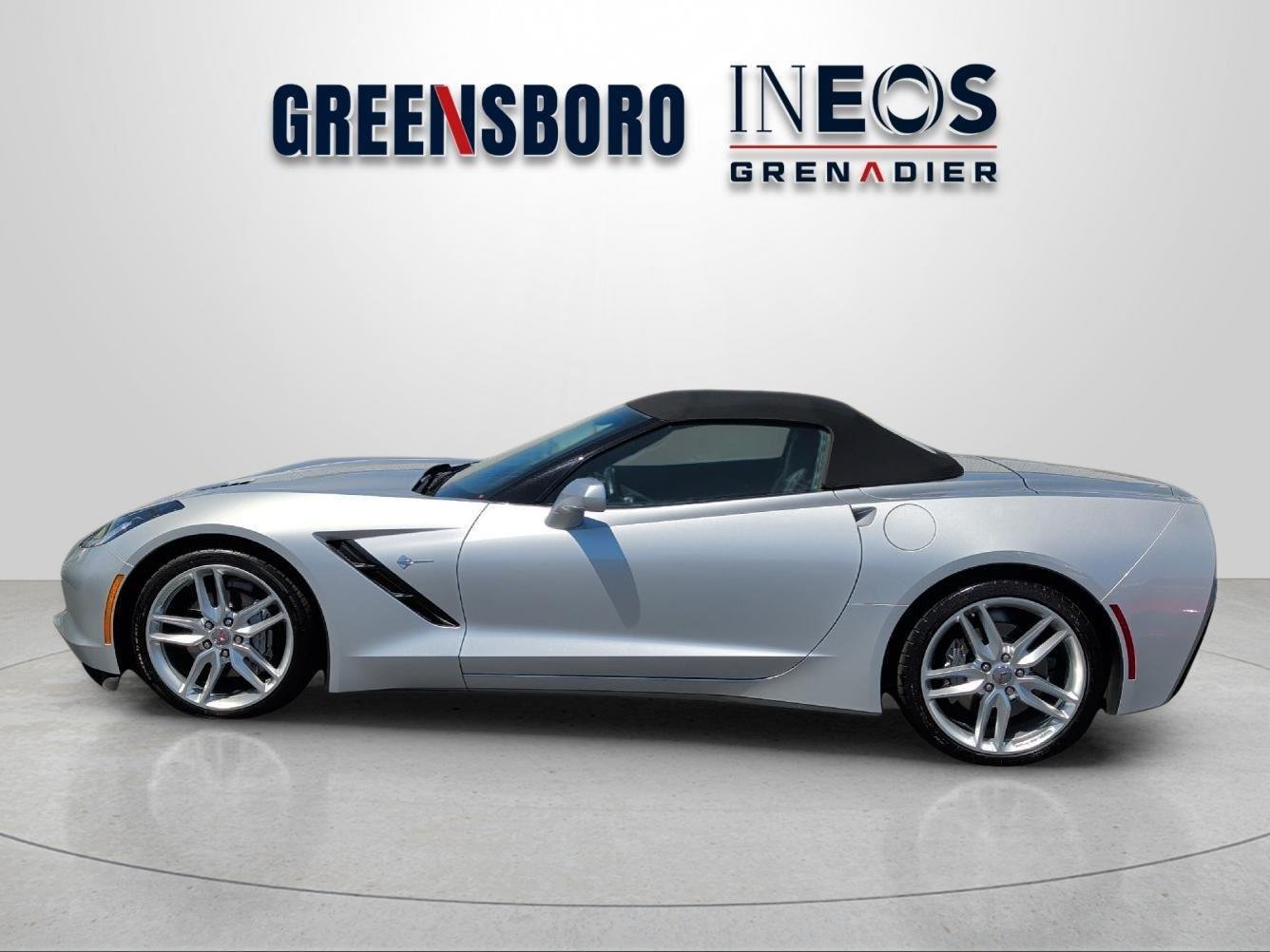 Used 2019 Chevrolet Corvette Stingray Convertible w/ 2LT Preferred Equipment Group RWD image 2
