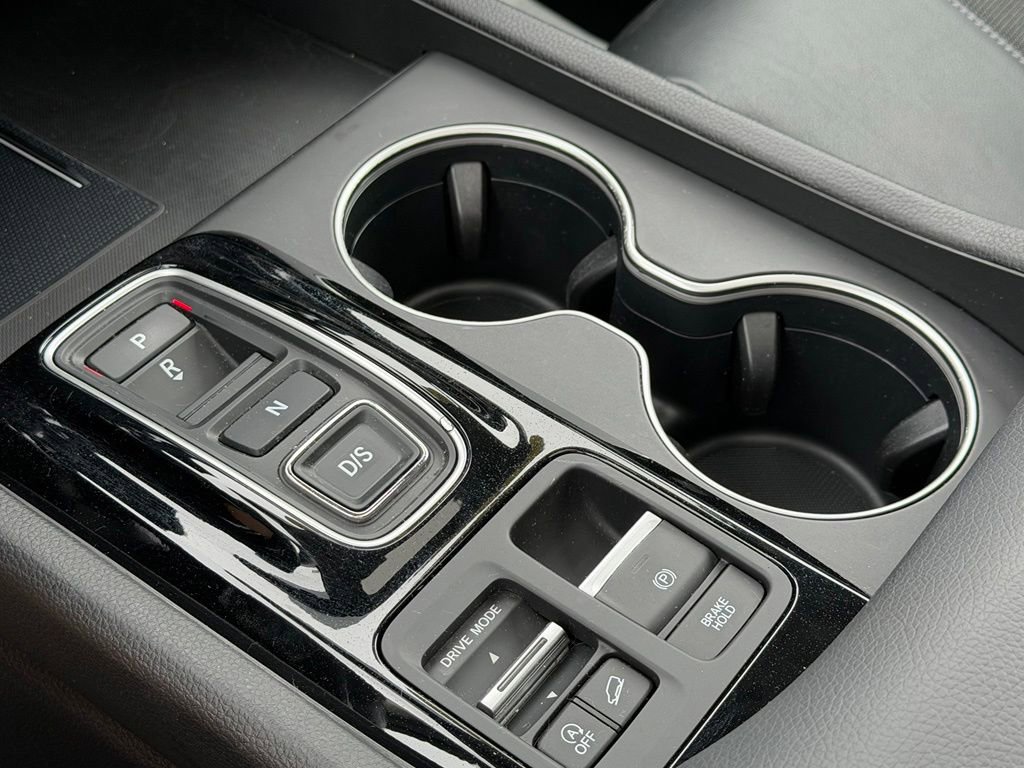 Used 2023 Honda Pilot Touring image 9