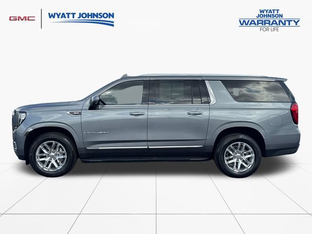 Used 2022 GMC Yukon XL SLT w/ SLT Premium Package AWD/4WD image 2