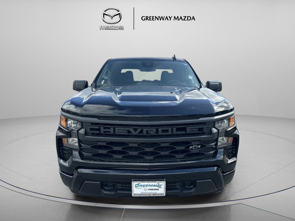 Used 2024 Chevrolet Silverado 1500 Custom image 2