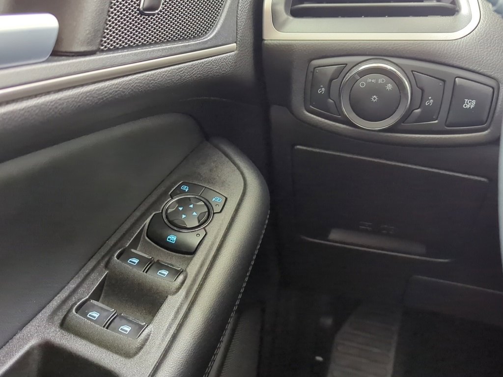 Used 2024 Ford Edge SEL image 19