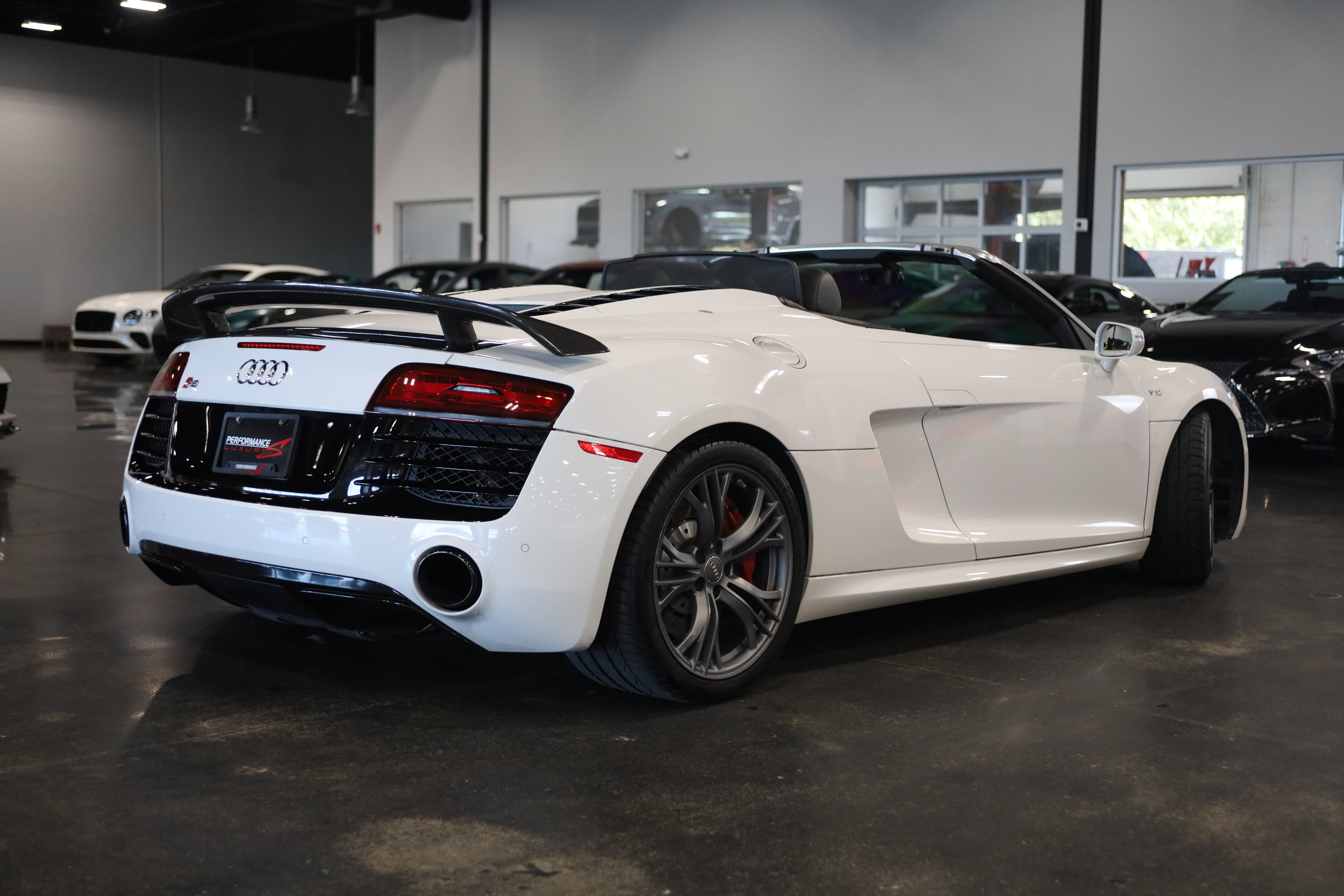 Used 2015 Audi R8 V10 AWD/4WD image 8