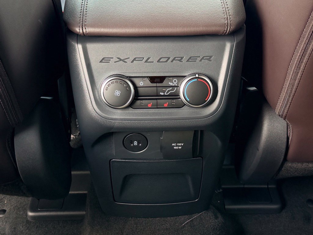 New 2027 Ford Explorer Platinum RWD image 13