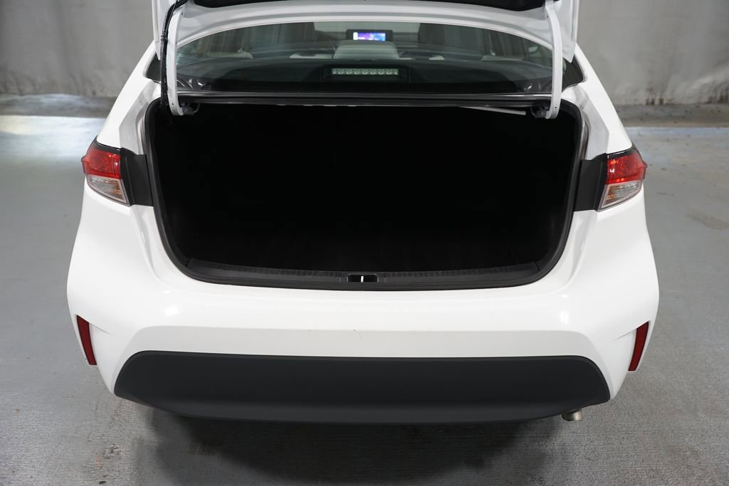 Certified 2024 Toyota Corolla LE FWD image 31