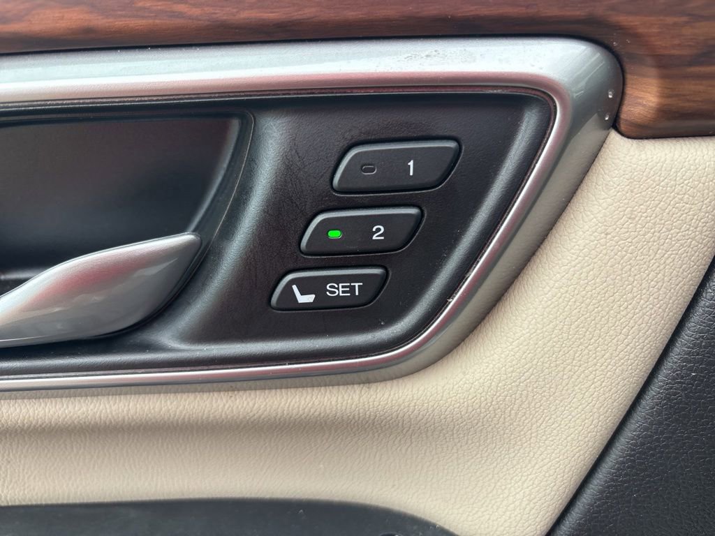 Used 2022 Honda CR-V Touring image 10