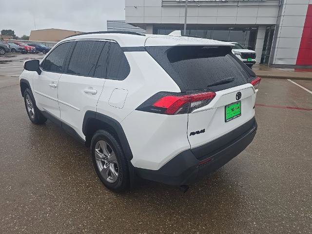 Used 2025 Toyota RAV4 XLE w/ Convenience Package image 3