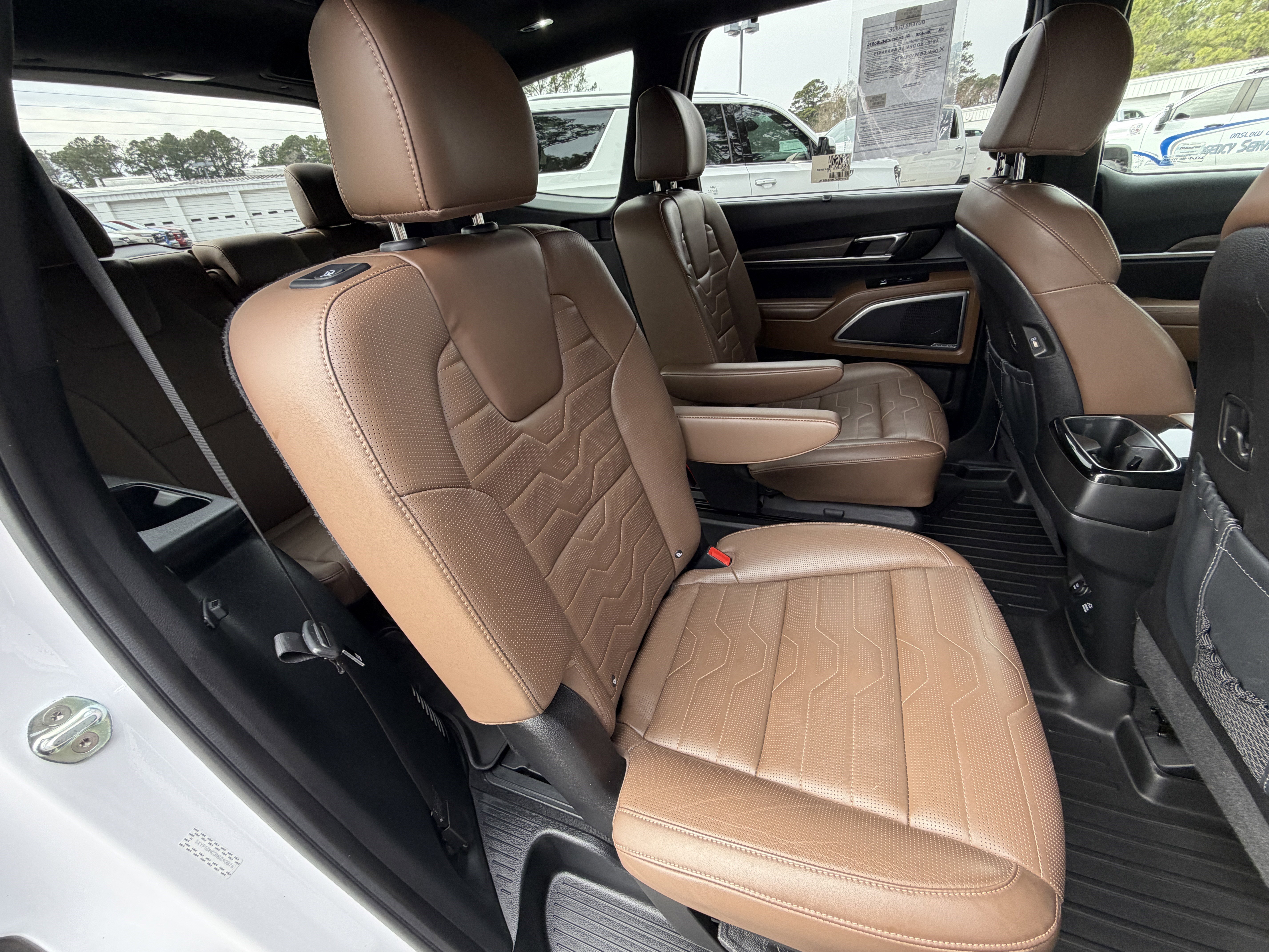Used 2022 Kia Telluride SX w/ SX Prestige Package AWD/4WD image 20