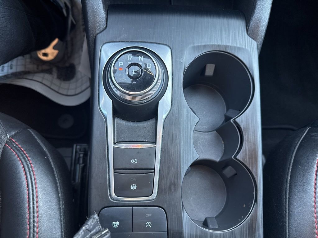 Used 2025 Ford Escape ST-Line image 15