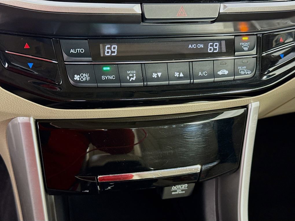 Used 2017 Honda Accord Touring image 22