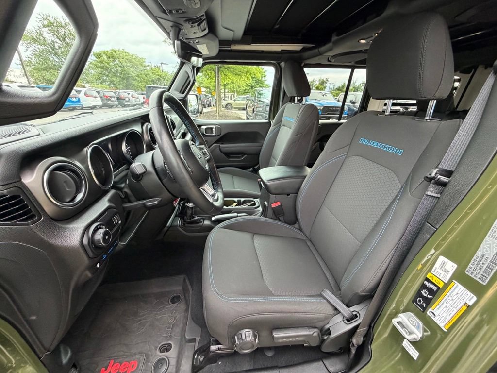 Used 2023 Jeep Wrangler Unlimited Rubicon 4xe w/ Cold Weather Group AWD/4WD image 21