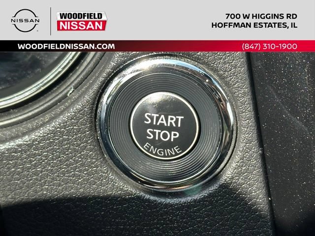 Used 2019 Nissan Rogue SV w/ Sun & Sound Touring Package AWD/4WD image 35