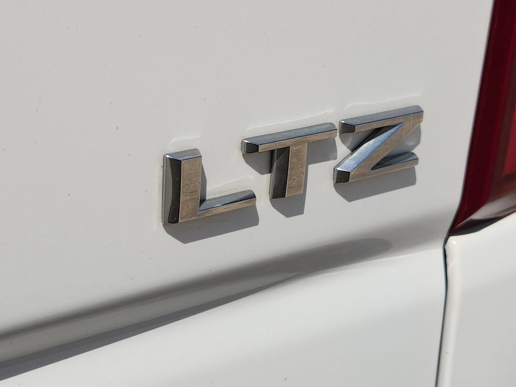 Used 2022 Chevrolet Silverado 2500 LTZ w/ LTZ Plus Package AWD/4WD image 12
