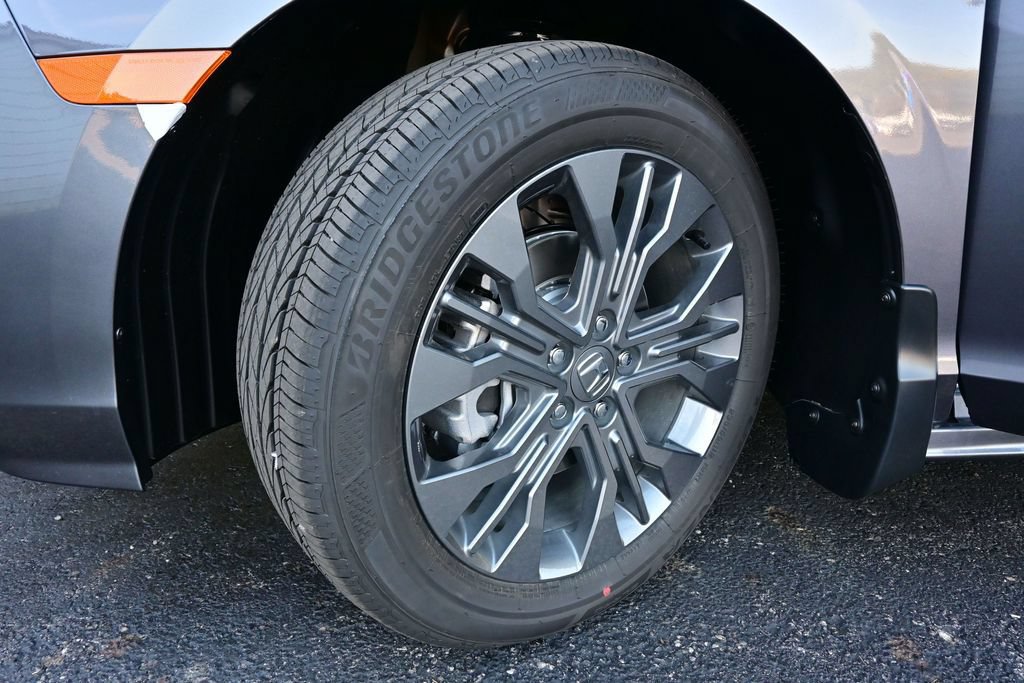 New 2027 Honda Odyssey Touring image 5