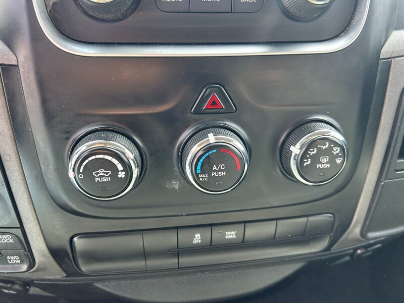 Used 2018 RAM 1500 Express AWD/4WD image 14