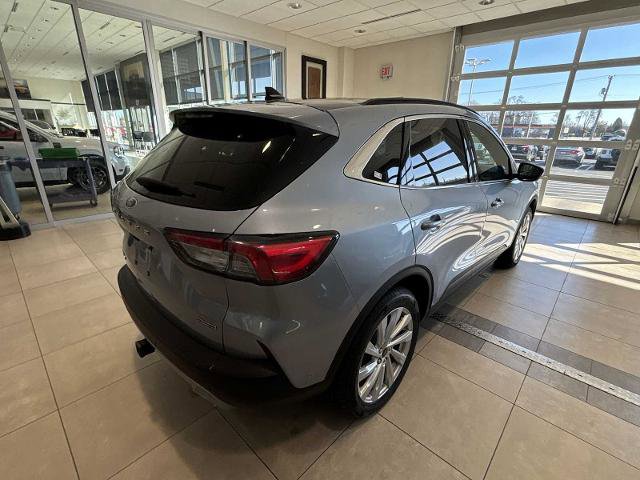 Certified 2022 Ford Escape Titanium w/ Titanium Elite Package image 3