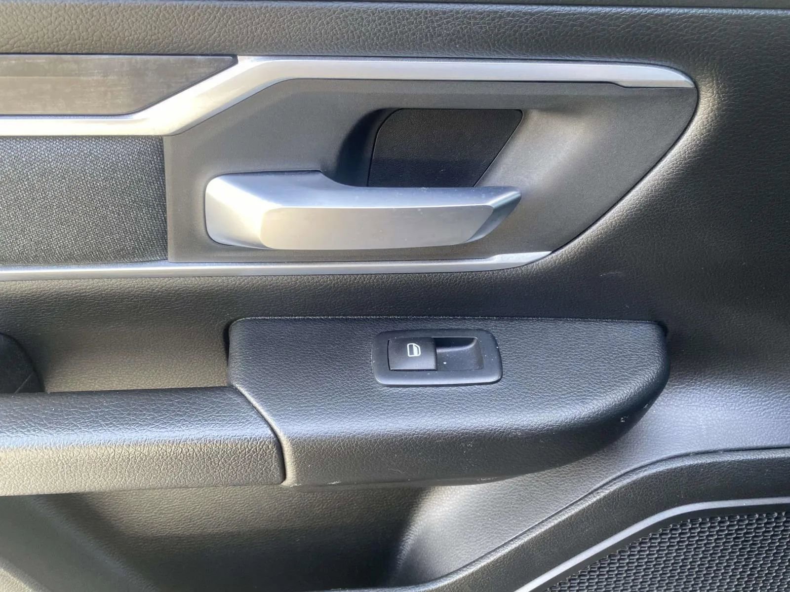 Used 2021 RAM 1500 Big Horn AWD/4WD image 11