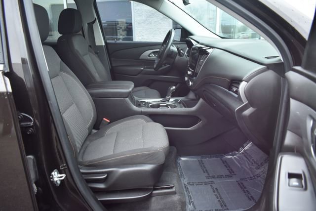 Used 2018 Chevrolet Traverse LT image 47