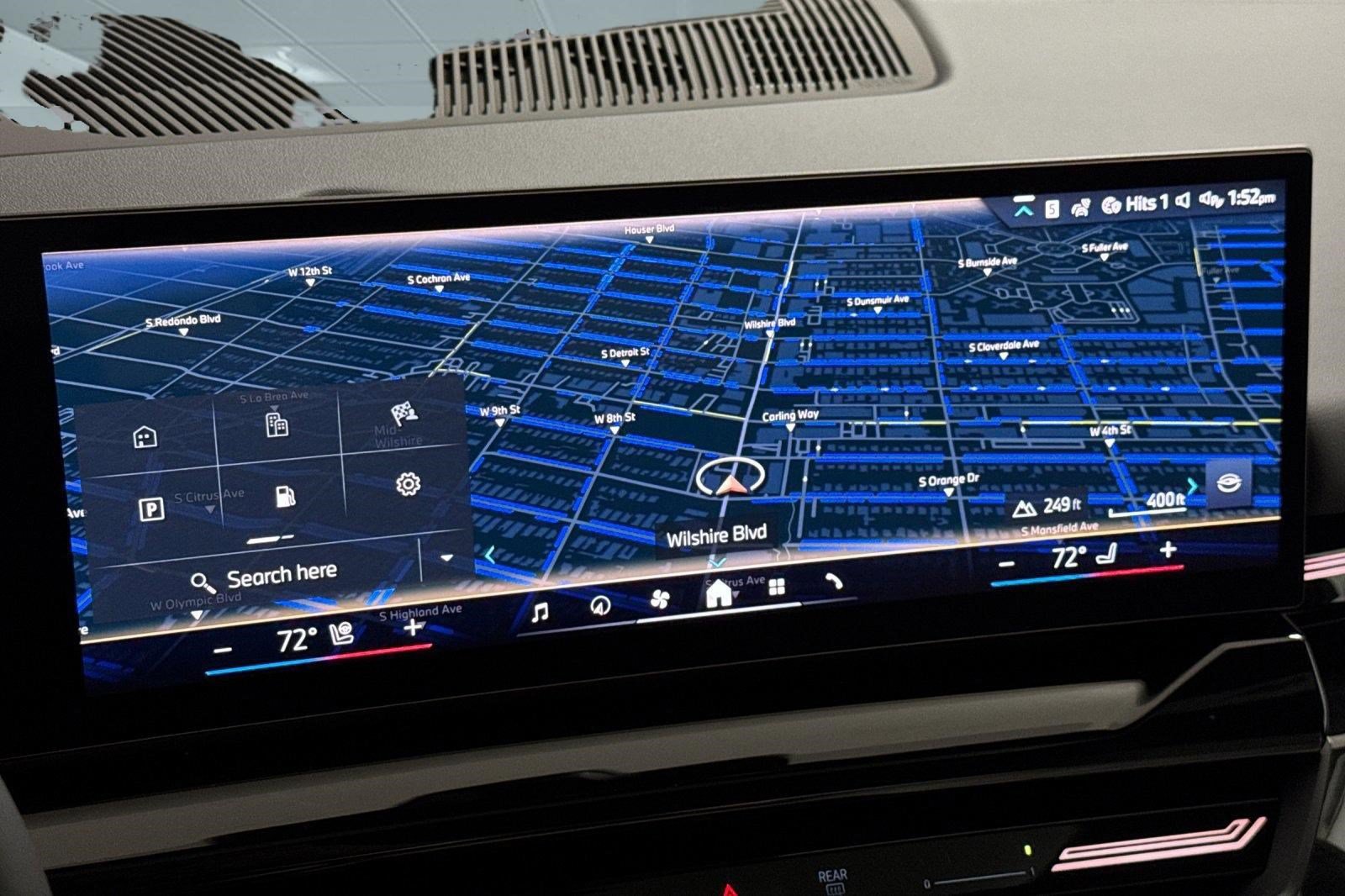 Used 2026 BMW 530i w/ Premium Package RWD image 24