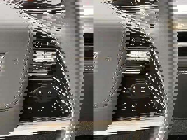 Used 2026 Cadillac Escalade Platinum Sport w/ LPO, ONYX Package image 17