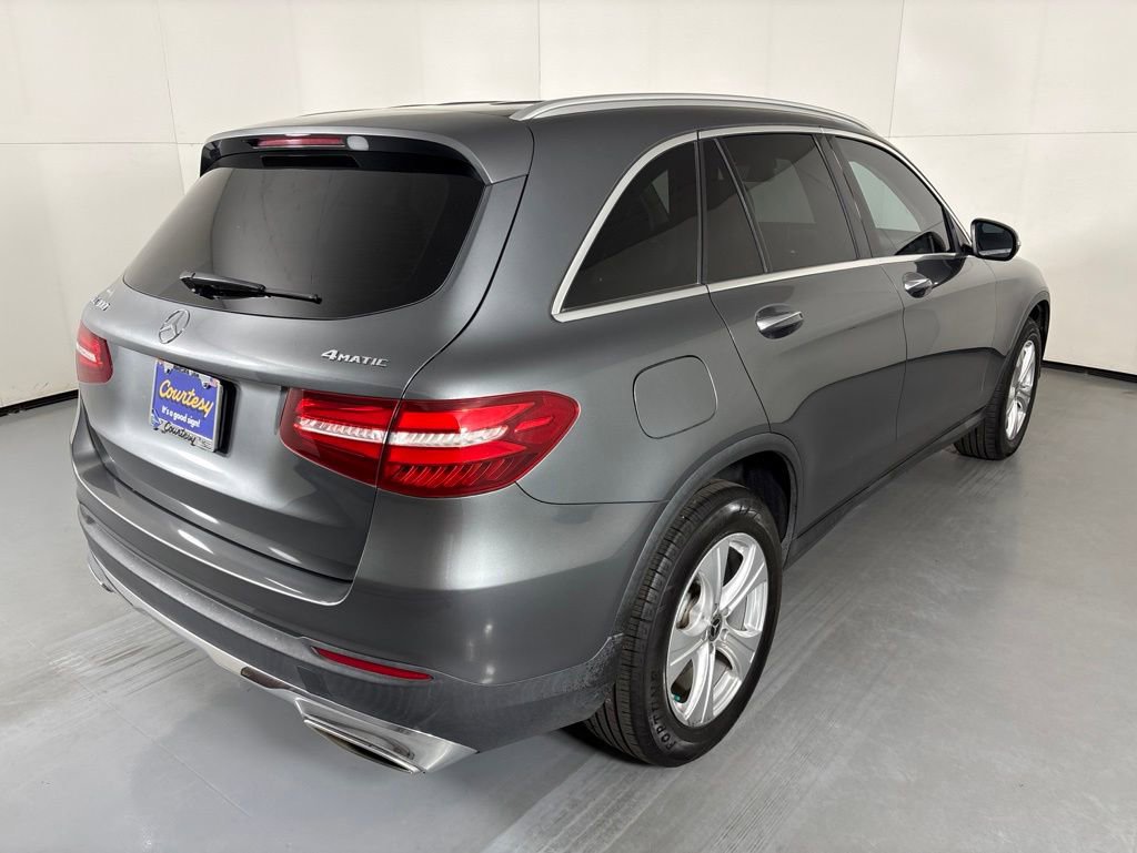 Used 2018 Mercedes-Benz GLC 300 4MATIC image 8