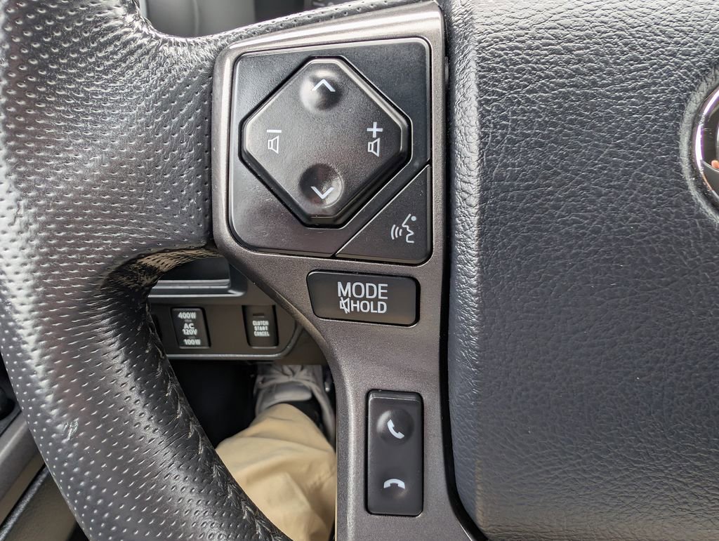 Used 2016 Toyota Tacoma TRD Sport w/ Towing Package AWD/4WD image 21