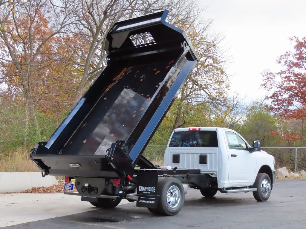 New 2024 RAM 3500 Tradesman AWD/4WD image 5