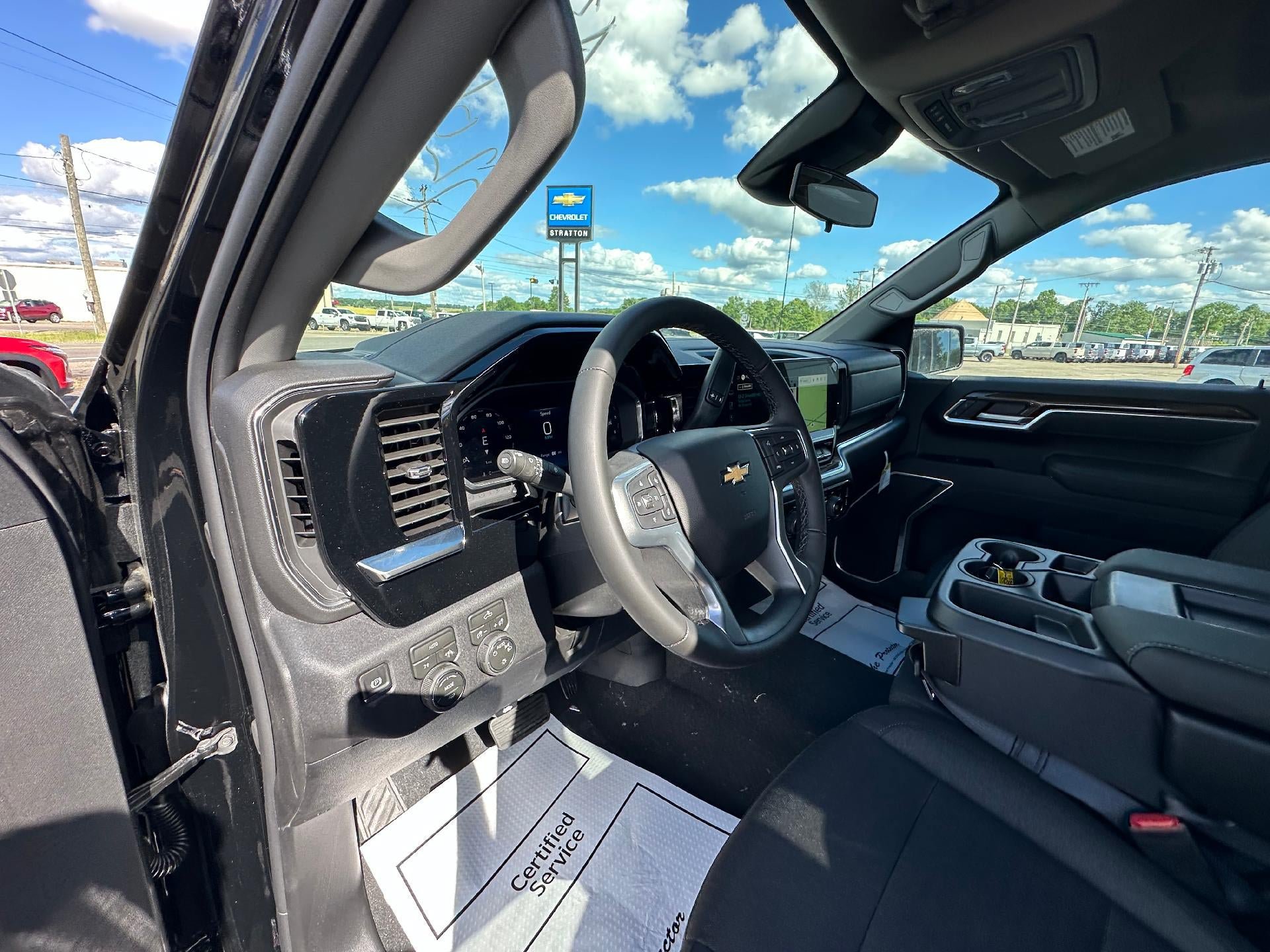 New 2026 Chevrolet Silverado 1500 LT AWD/4WD image 14