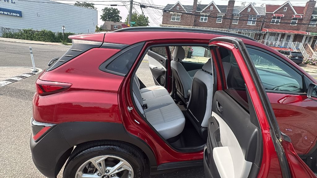 Used 2023 Hyundai Kona SEL w/ Cargo Package AWD/4WD image 26