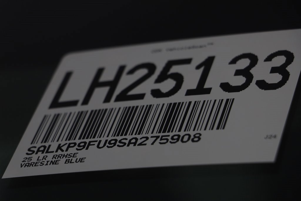 New 2025 Land Rover Range Rover SE image 27