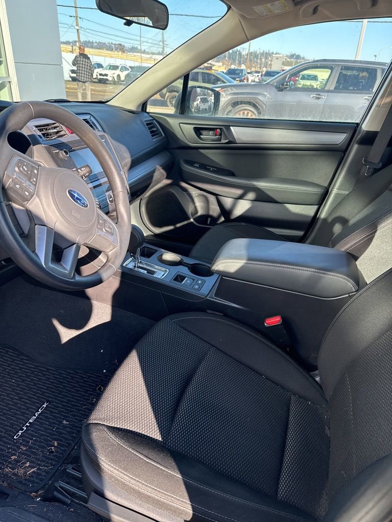 Used 2017 Subaru Outback 2.5i image 10