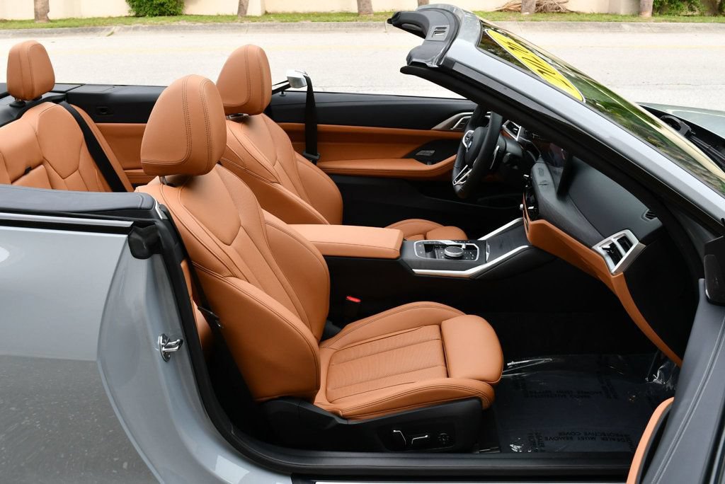 Used 2026 BMW M440i Convertible w/ Premium Package RWD image 71