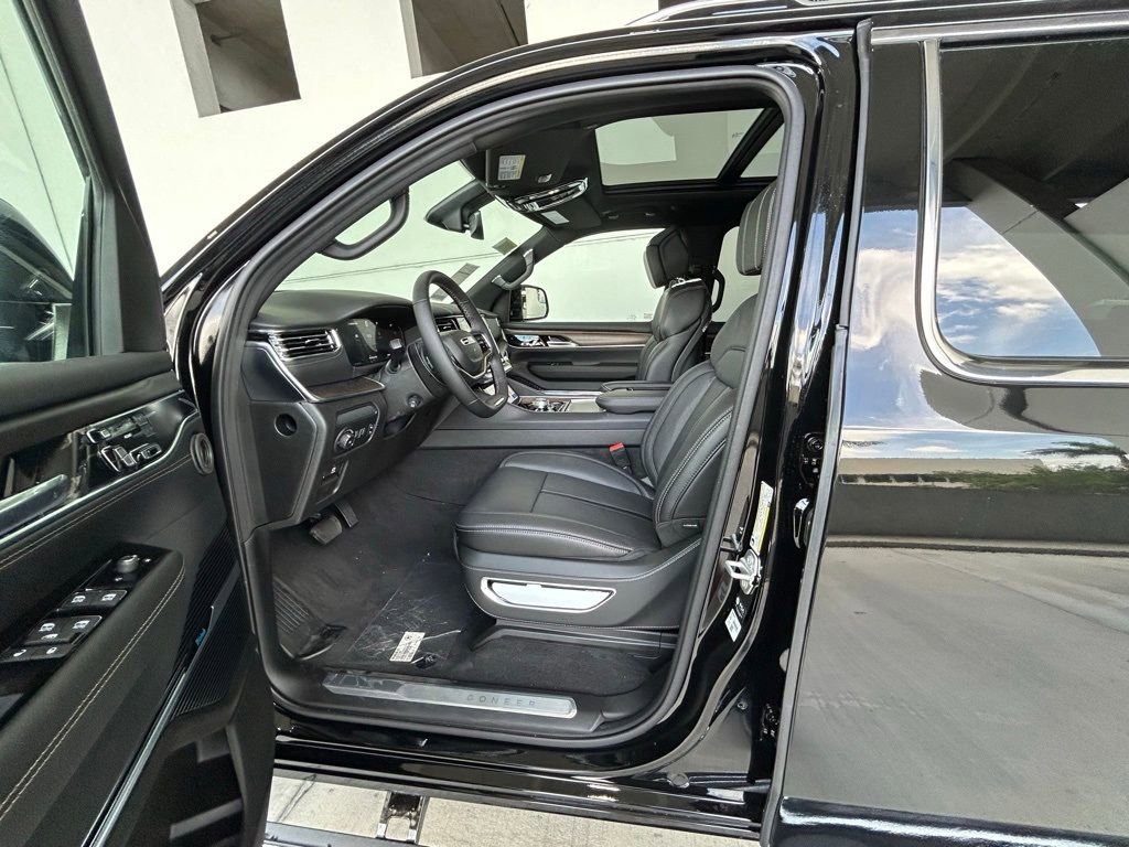 Used 2024 Jeep Grand Wagoneer L 4WD w/ HD Trailer Tow Package image 7