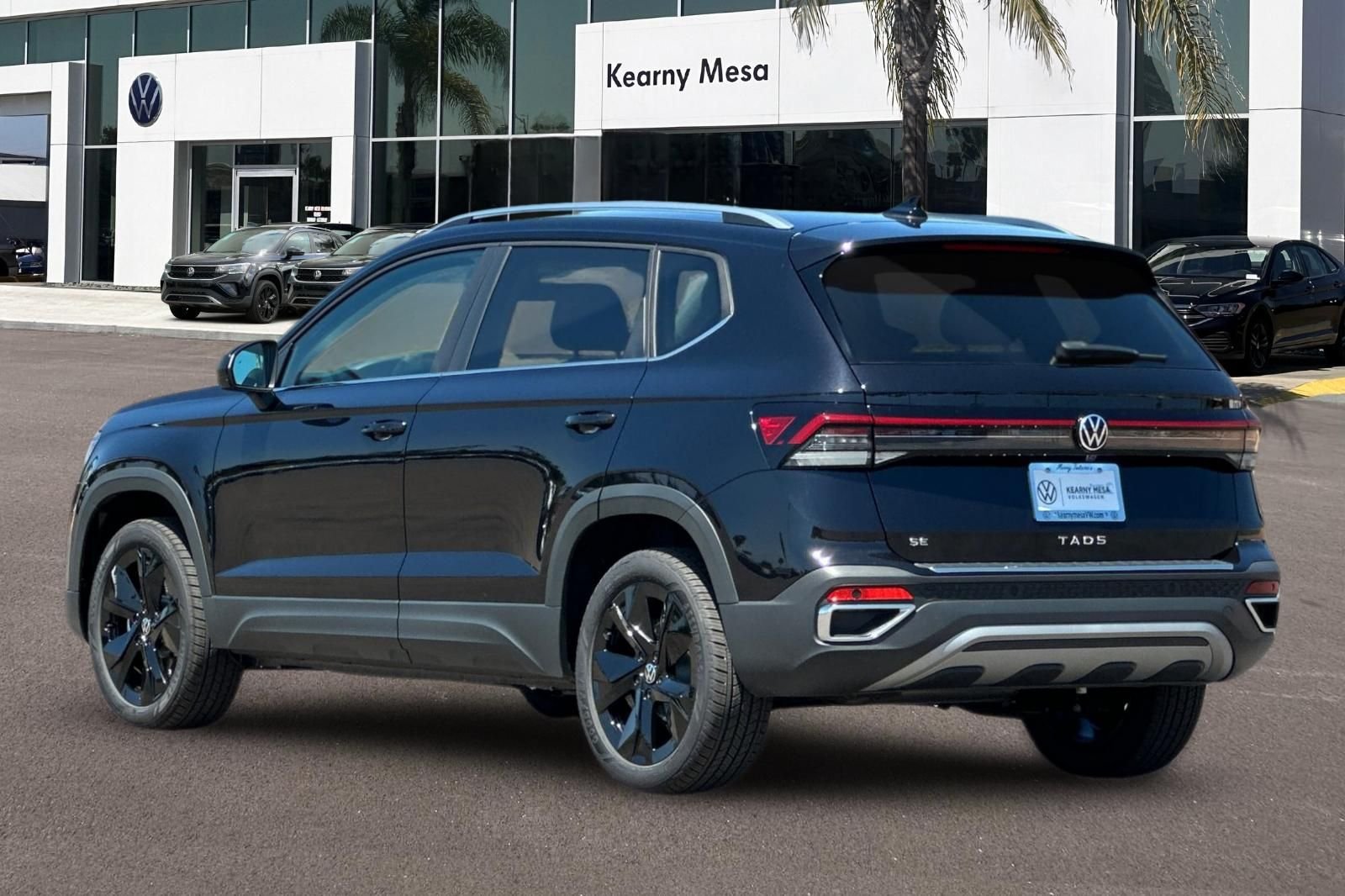New 2026 Volkswagen Taos SE FWD image 6