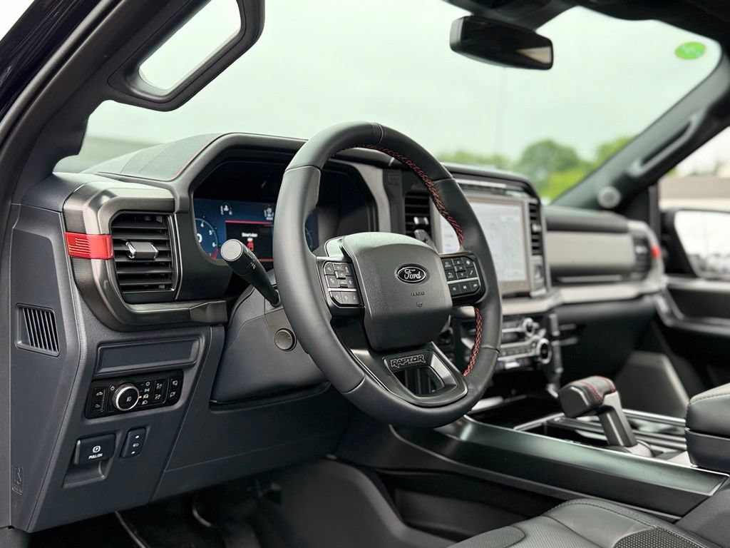 Used 2026 Ford F150 Raptor AWD/4WD image 17