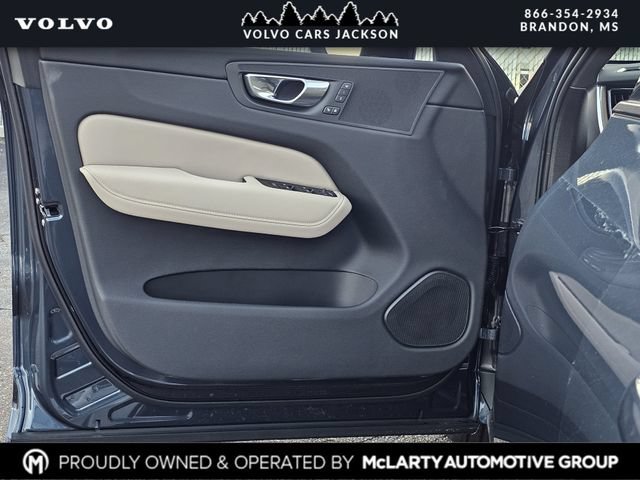 New 2026 Volvo XC60 B5 Plus w/ Protection Package Premier AWD/4WD image 15