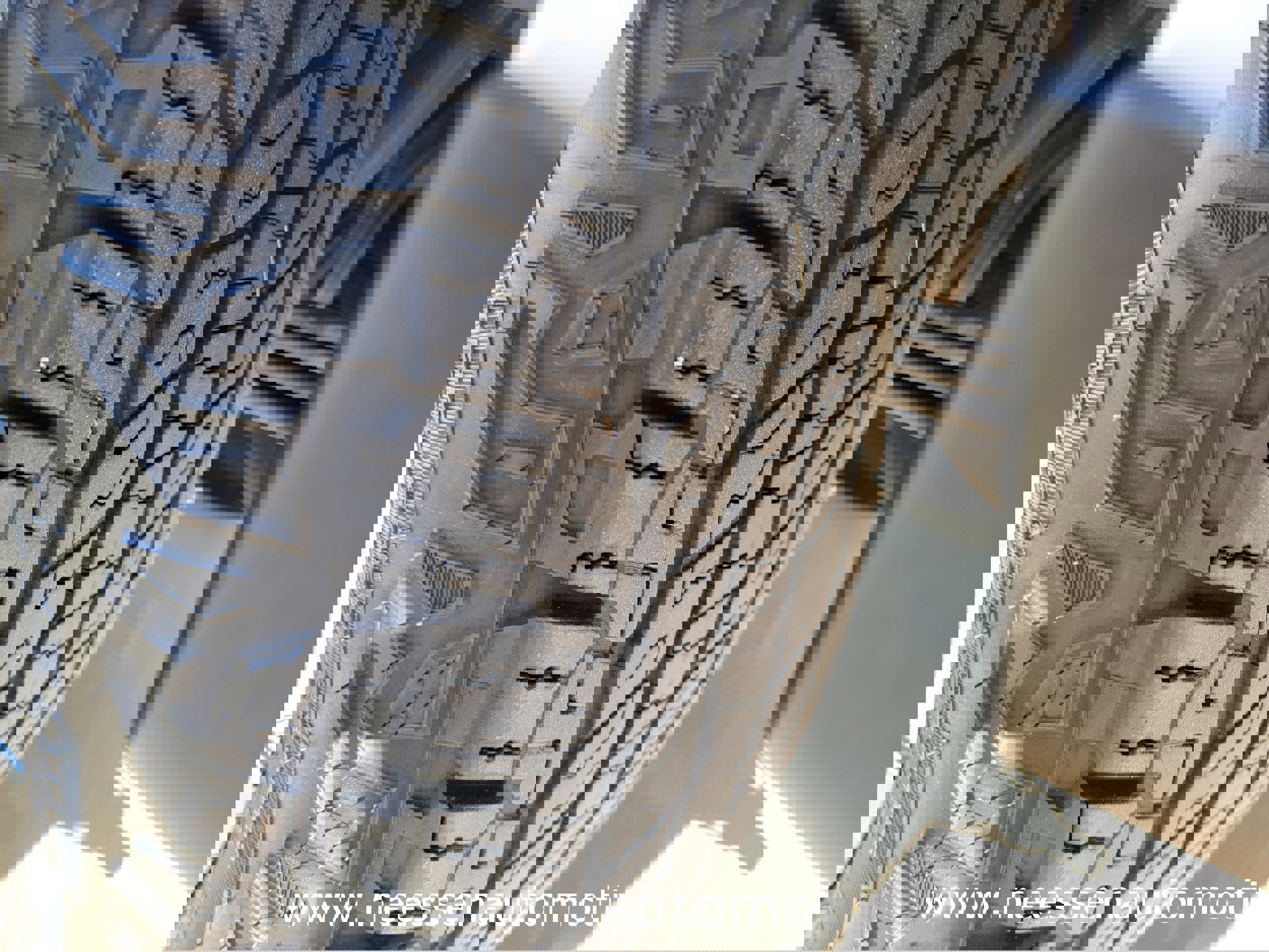 Used 2024 Chevrolet Colorado Z71 w/ Z71 Convenience Package 2 image 36