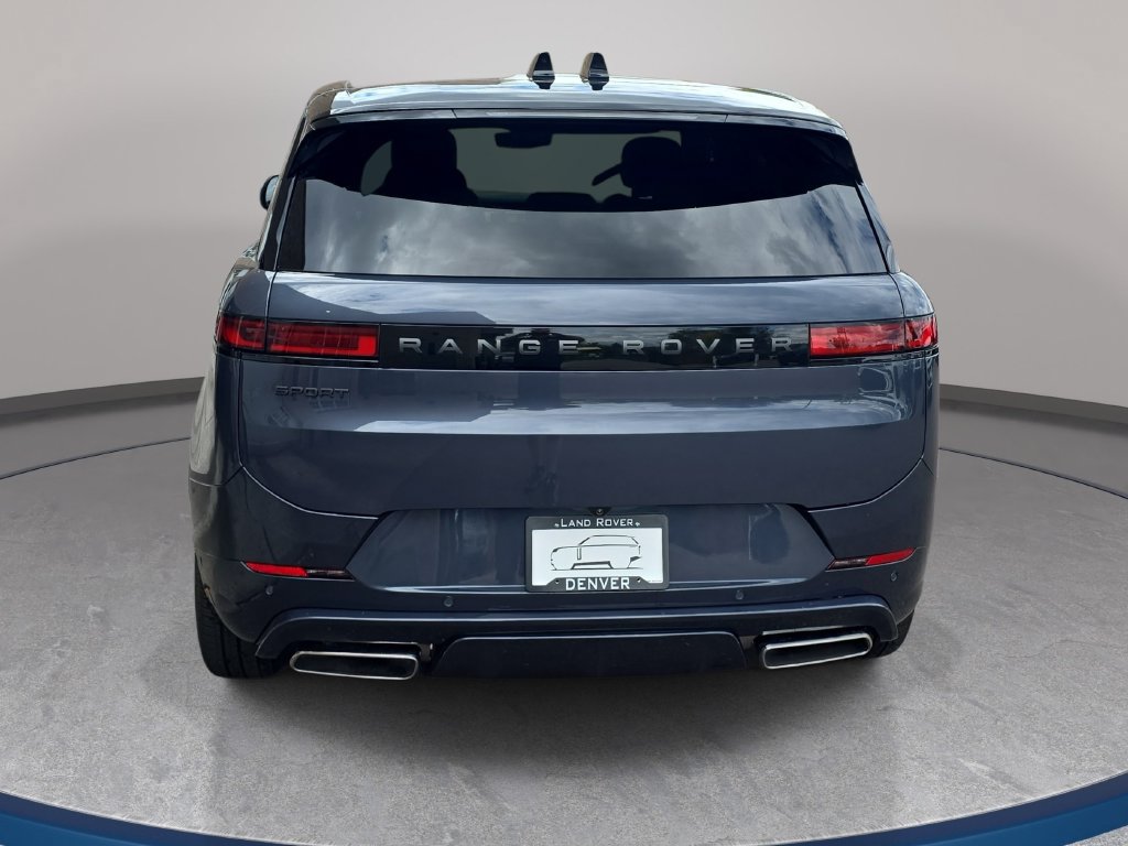 New 2027 Land Rover Range Rover Sport Dynamic SE AWD/4WD image 6