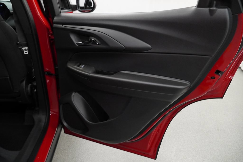 New 2026 Chevrolet TrailBlazer LT w/ LT Cold Weather Package FWD image 26