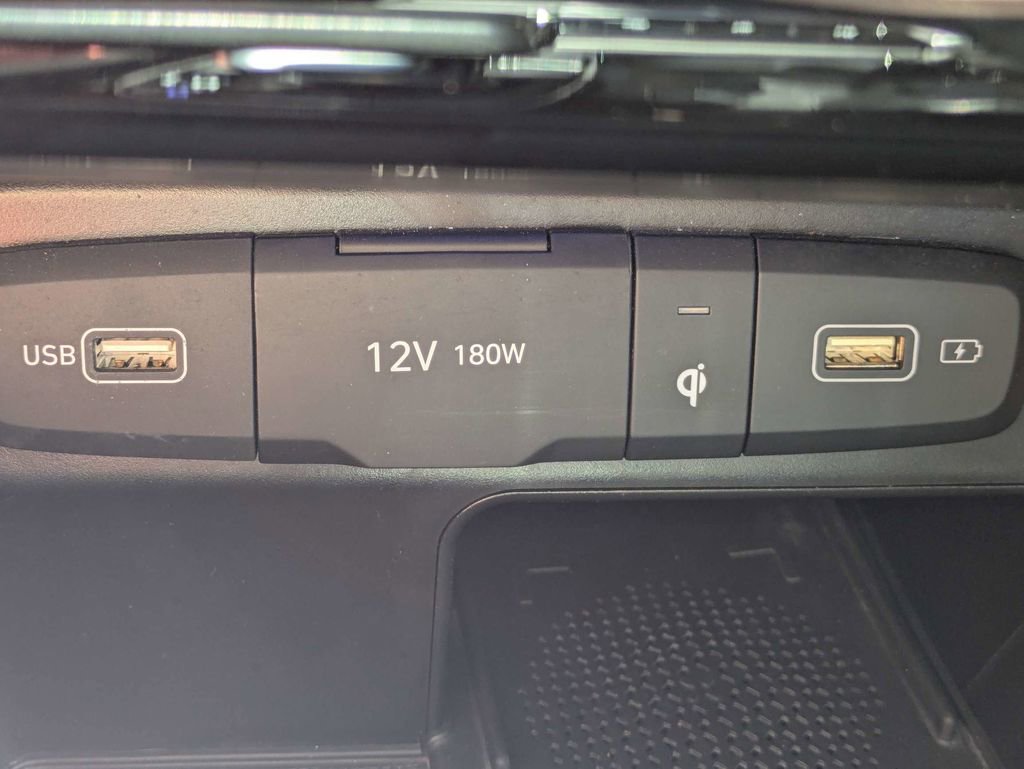 Used 2023 Hyundai Santa Cruz Limited w/ Cargo Package image 23