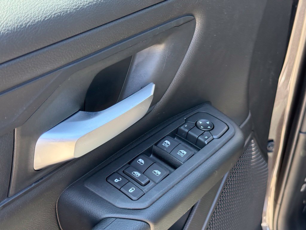 New 2026 RAM 1500 Express AWD/4WD image 12