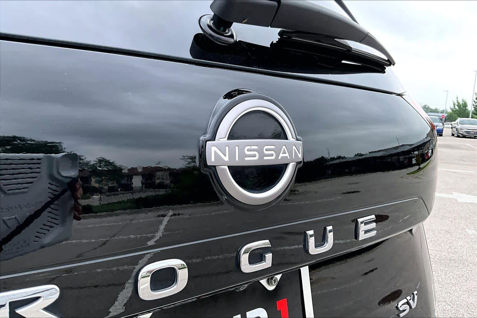Certified 2023 Nissan Rogue SV FWD image 31