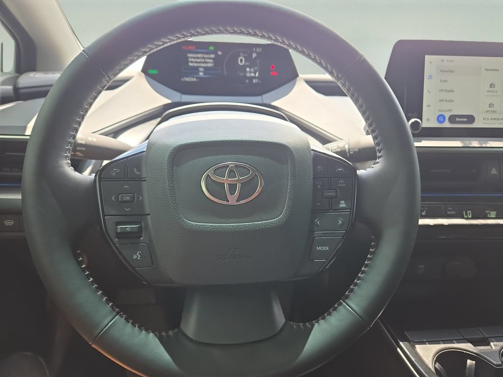 Used 2024 Toyota Prius XLE FWD image 16