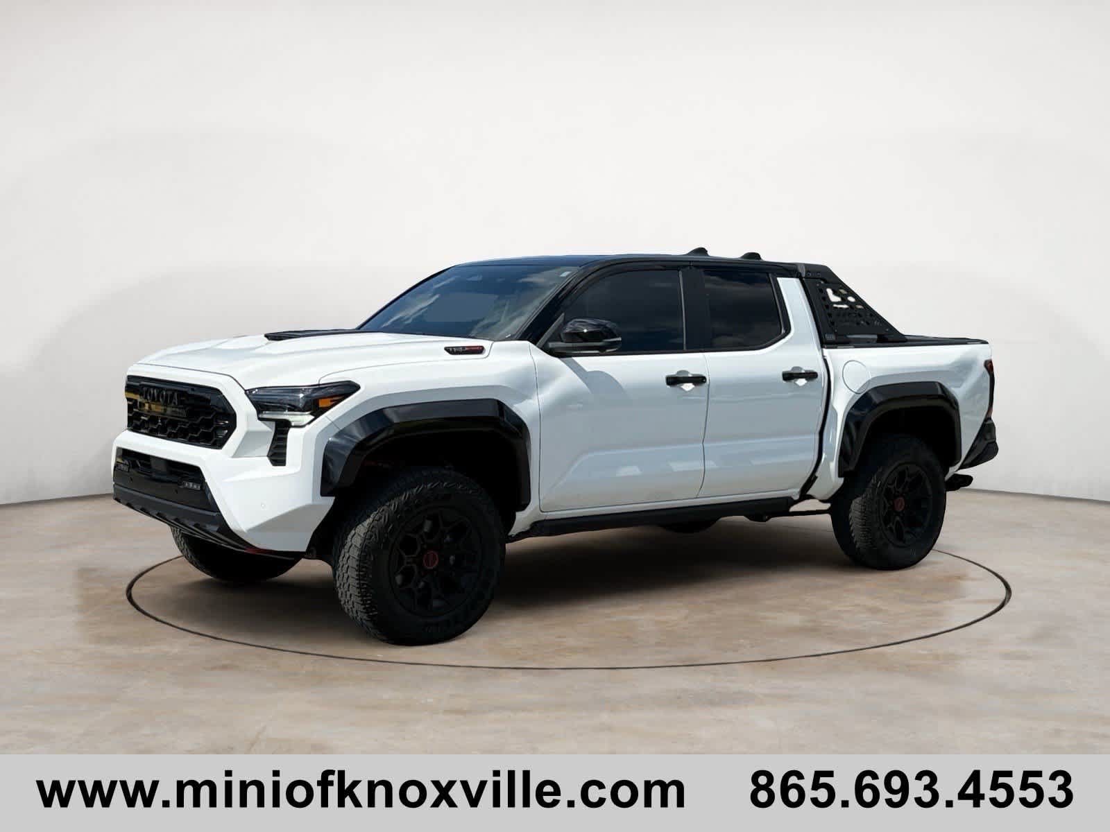 Used 2025 Toyota Tacoma TRD Pro w/ Tow Tech Package AWD/4WD image 7