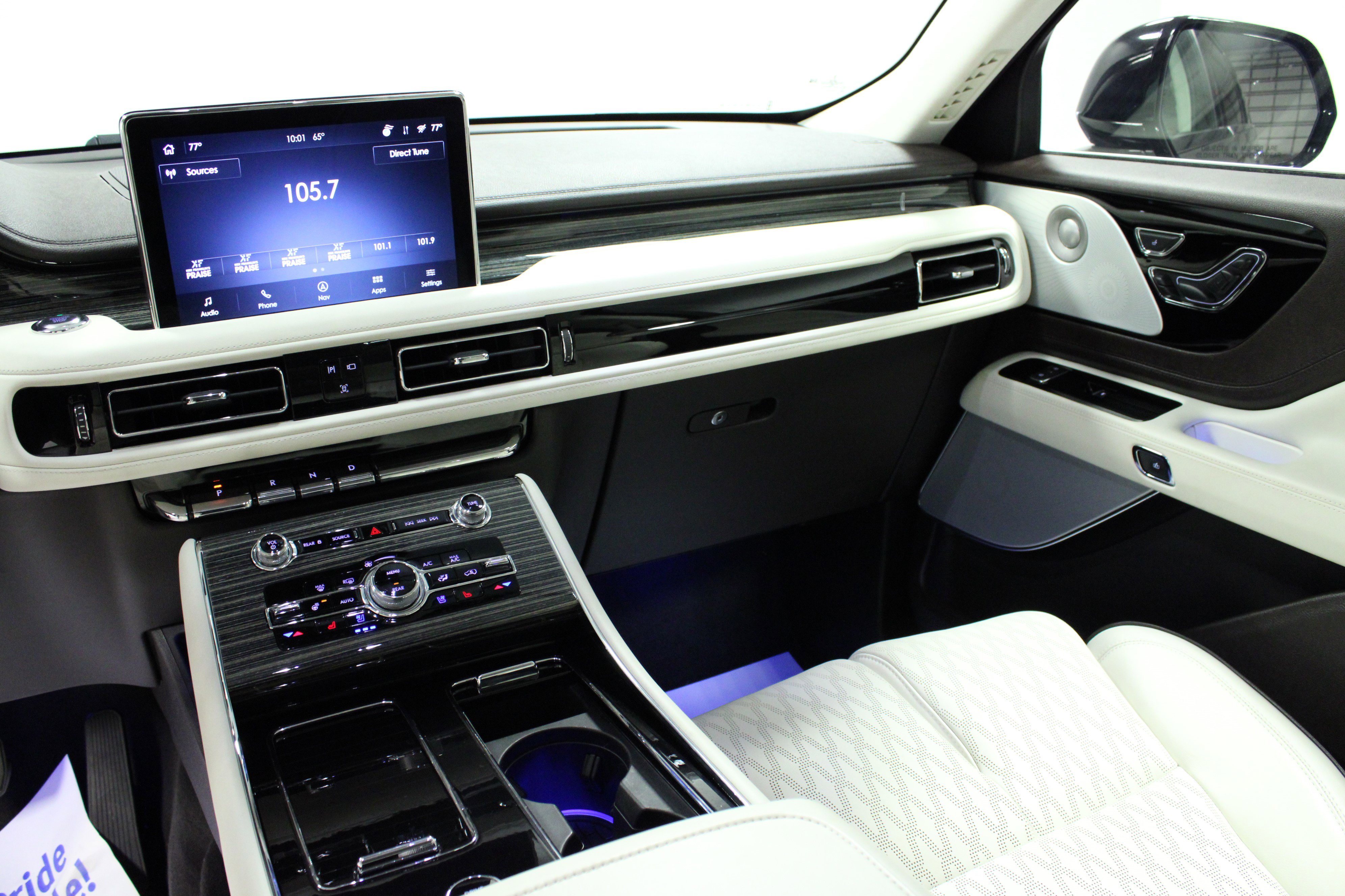 Used 2024 Lincoln Aviator Black Label w/ Dynamic Handling Package image 20