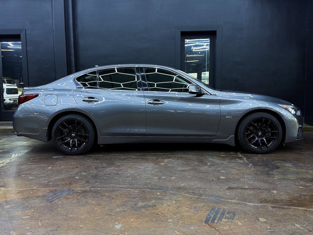 Used 2018 INFINITI Q50 Luxe w/ Essential Package (3.0T Luxe) image 10